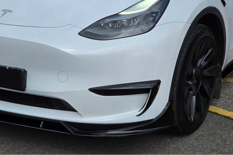 Tesla Model Y 2020- гг. Накладки на ПТФ Fast (для 2020-2024) Фото 1