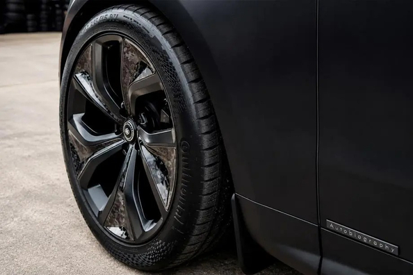 Обновление Range Rover Sport 2025: установка стильных литых дисков фото 3
