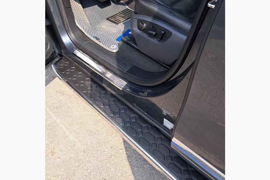 Volkswagen Touareg 2010-2018 гг. Боковые Подножки BlackLine (2 шт, Алюминий) Фото 9