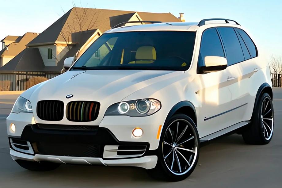 BMW X5 E70 2007-2013 гг. Комплект обвеса Warrio (для Base 2007-2010) Image