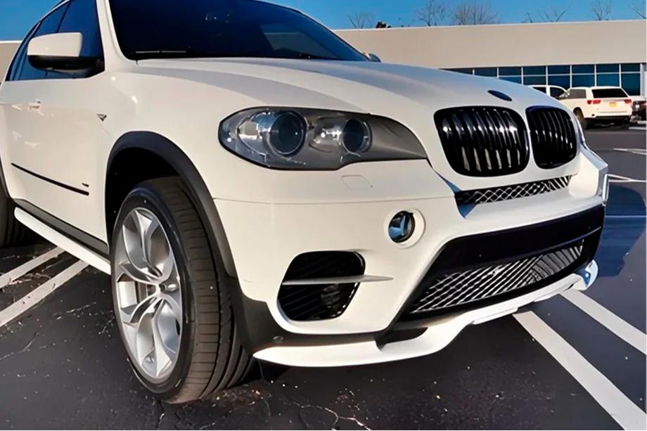 BMW X5 E70 2007-2013 гг. Комплект обвеса Warrio (для Base 2010-2013) Image