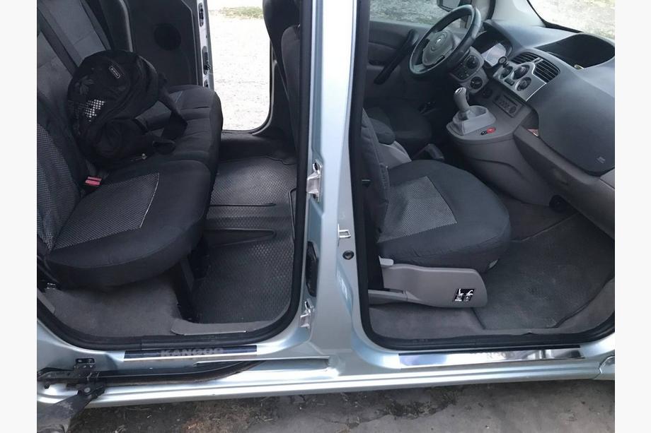 Renault Kangoo 2008-2020 гг. Накладки на пороги Carmos V1 (4шт, нержавейка) Image