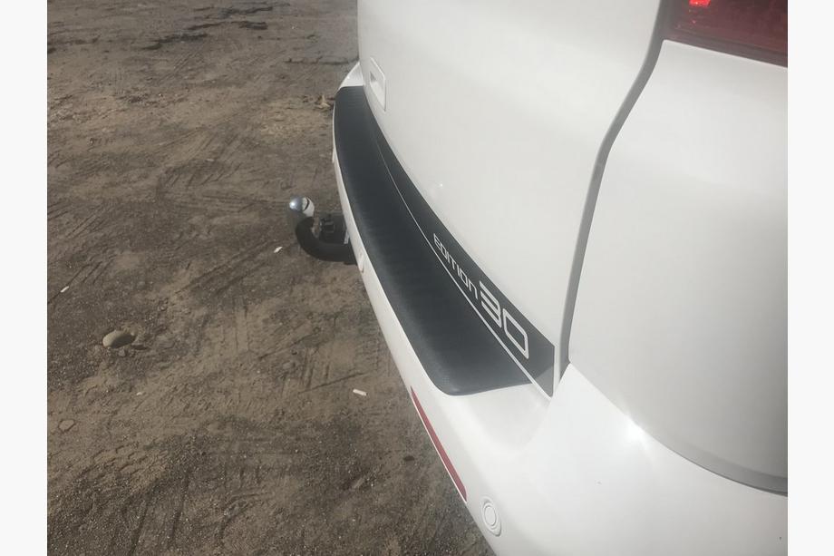 Volkswagen T5 Caravelle 2004-2010 гг. Накладка на задний бампер с загибом (ABS-пластик) Фото 4