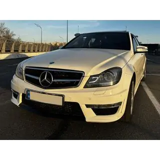 Комплект обвеса C63 AMG фото 3