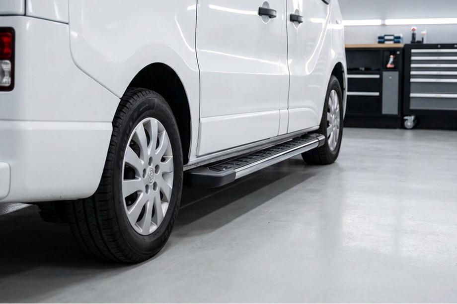 Opel Vivaro 2015-2019 гг. Боковые пороги RedLine V1 (2 шт., алюминий) Image