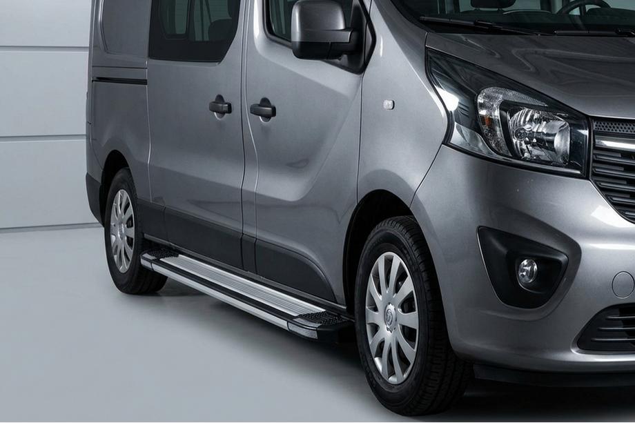 Renault Trafic 2015- гг. Боковые Подножки Rainbow (2 шт., Алюминий) Image