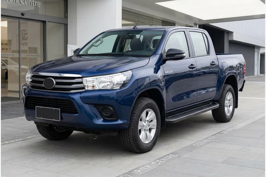 Toyota Hilux 2015- гг. Боковые пороги Bosphorus Black (2 шт., алюминий) Image