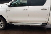 Toyota Hilux 2015- гг. Боковые пороги Allmond Grey (2 шт., алюминий) фото 4
