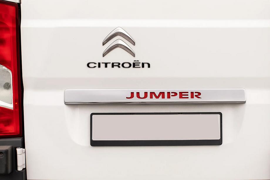 Хромированная планка над номером с красным LED (нержавейка) Image Хромированная планка над номером с красным LED (нержавейка) Image