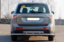 Mitsubishi Outlander 2012-2021 гг. Задняя дуга AK004 Нержавейка фото 2