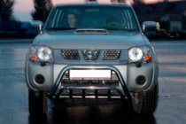 Nissan NP300 1999-2015 гг. Кенгурятник WT002 (Нержавейка) фото 2