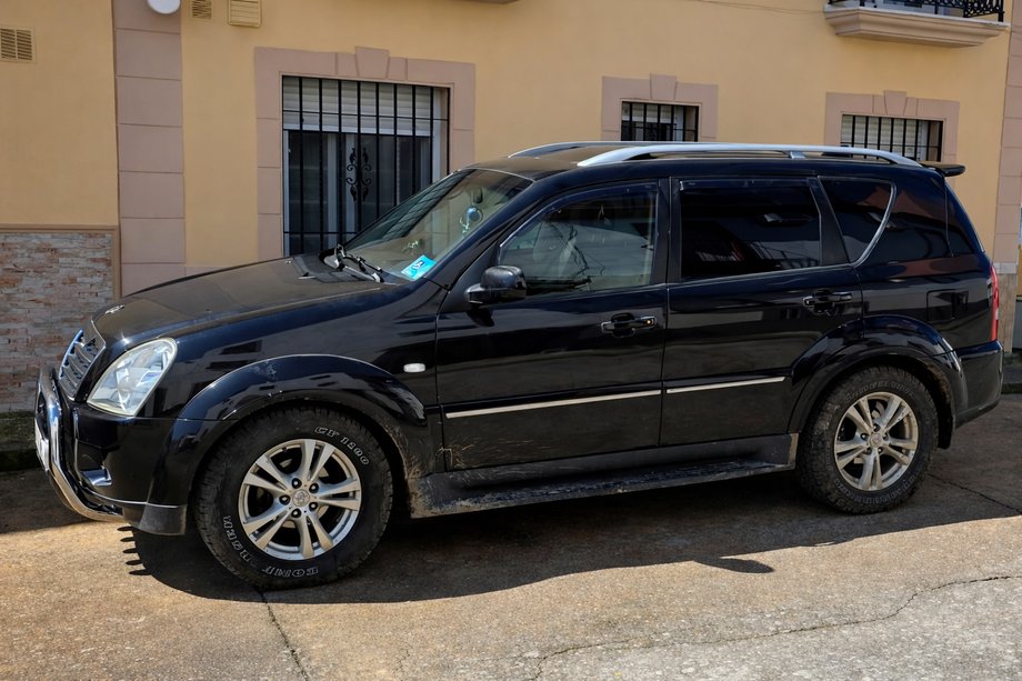 SsangYong Rexton I 2001-2017 гг. Кенгурятник WT003 (нержавейка) Фото 8
