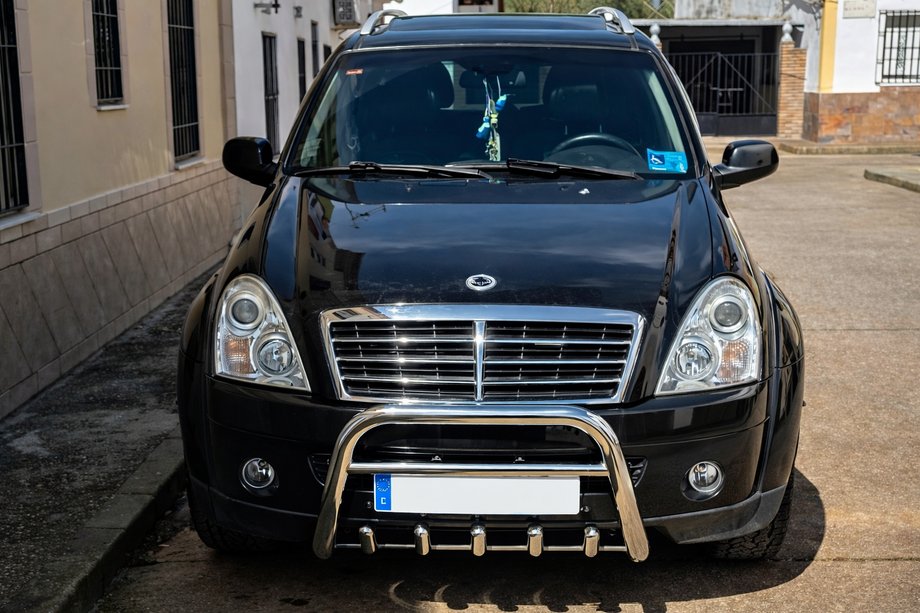 SsangYong Rexton I 2001-2017 гг. Кенгурятник WT003 (нержавейка) Фото 6