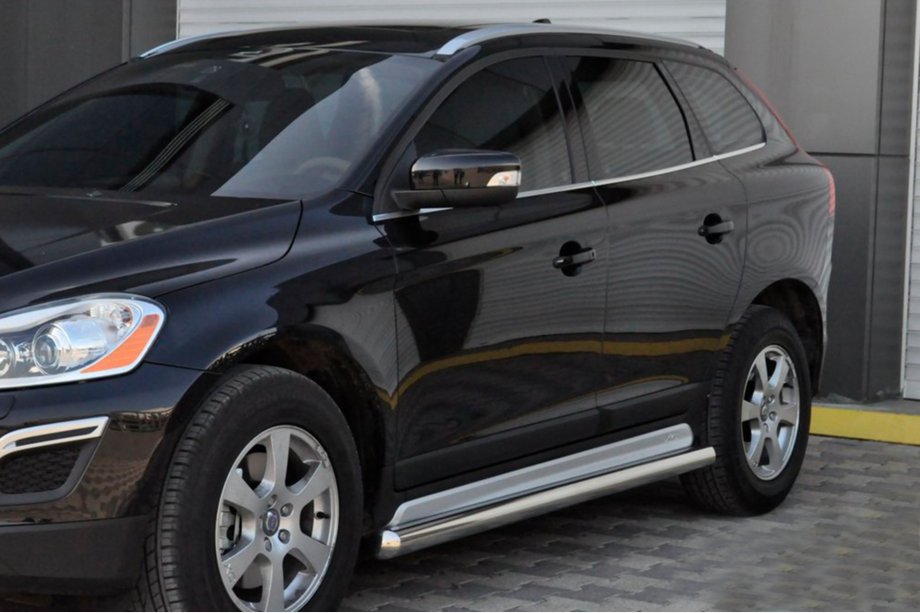 Volvo XC60 2009-2017 гг. Боковые трубы BB004 (2 шт, нержавейка) Image