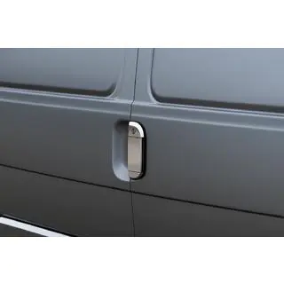 Накладка на заднюю ручку (нержавейка) Volkswagen T4 Caravelle/Multivan 1990–2003 гг. фото 1