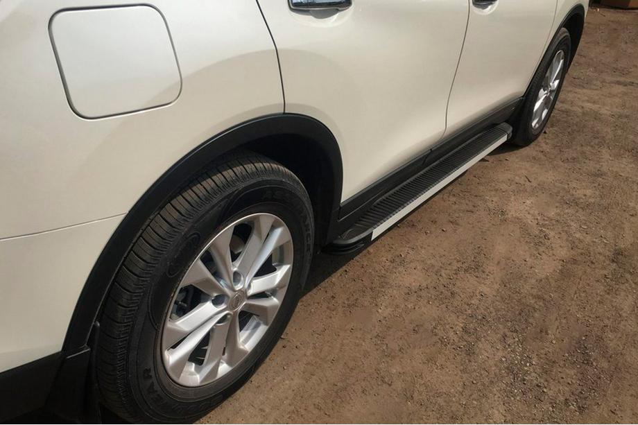 Nissan X-trail T32/Rogue 2014-2021 гг. Боковые Подножки Maya V1 (2 шт, Алюминий) Image