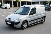 Citroen Berlingo 1996-2008 гг. Боковые Подножки Maya V1 (2 шт., Алюминий) фото 1