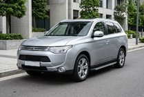 Mitsubishi Outlander 2012-2021 гг. Боковые Подножки Maya V1 (2 шт., Алюминий) фото 1