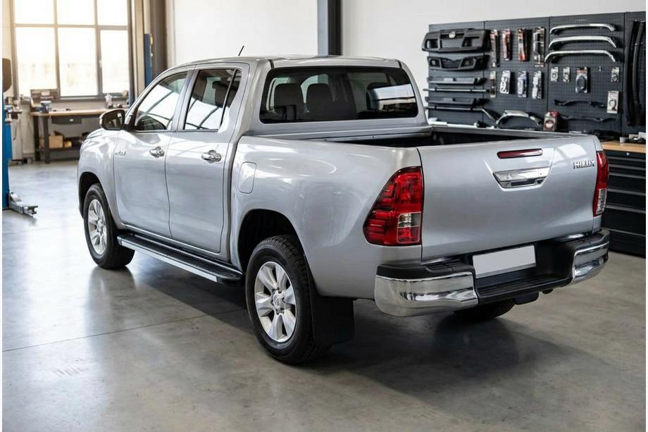 Toyota Hilux 2015- гг. Боковые Подножки Maya V1 (2 шт., Алюминий) Image