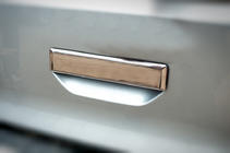 Накладка на заднюю ручку (нержавейка) фото 1