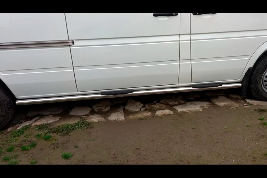 Mercedes Sprinter W901/902/903/904/905 1995–2006 гг. Боковые трубы (2 шт., нержавейка) Длинная база, Ø60 Фото 3