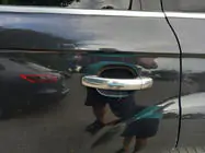 Audi Q7 2005-2015 гг. Хромированные Накладки на Ручки (4 шт., Нержавейка) Carmos, с кнопкой фото 2