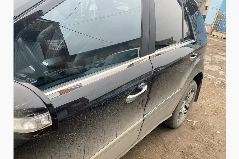Mercedes ML W164 2005-2011 гг. Наружные молдинги окон нержавейка (4 шт) Carmos - Турецкая Нержавеющая Сталь Фото 5