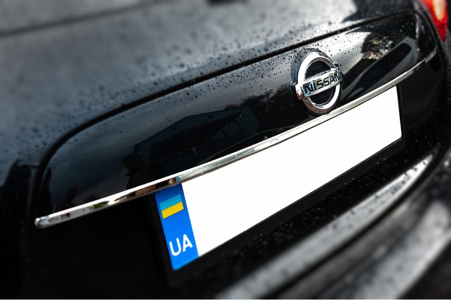 Nissan Juke 2010-2019 гг. Хромированная накладка над номером (нержавейка) Carmos - Турецкая Нержавеющая Сталь Фото 2