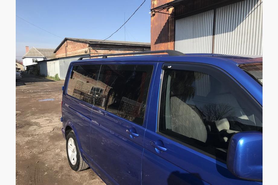 Volkswagen T5 2010-2015 гг. Черные рейлинги Длинная база, пластиковые ножки Фото 4