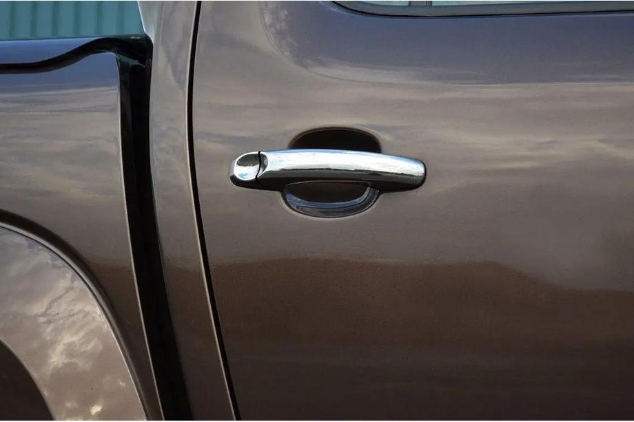 Volkswagen Amarok 2010-2022 гг. Хромированные Накладки на Ручки Дверей (4 шт, Нержавейка) OmsaLine - Итальянская Нержавейка Фото 3