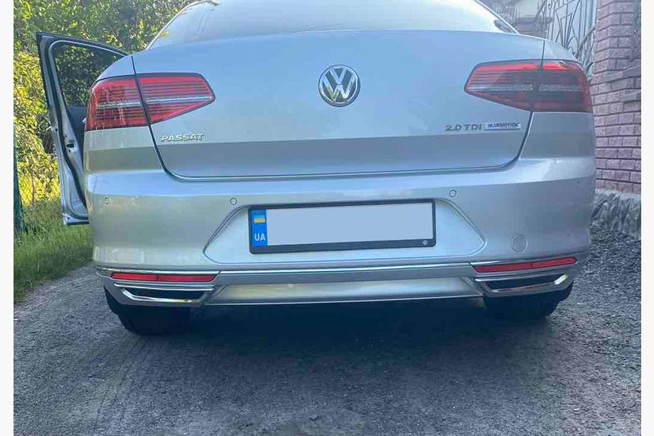 Volkswagen Passat B8 2015-2023 гг. Накладки имитация выхлопа SD/SW (2015-2018, 2 шт, нержавейка) Фото 2