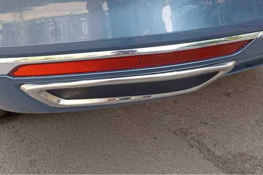 Volkswagen Passat B8 2015-2023 гг. Накладки имитация выхлопа SD/SW (2015-2018, 2 шт, нержавейка) Фото 10