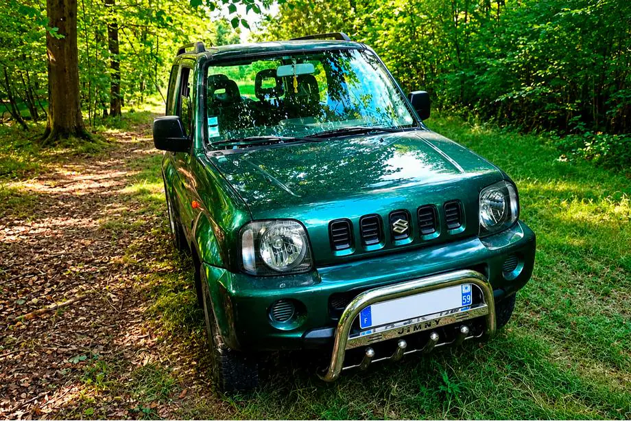Suzuki Jimny 1998-2018 гг. Кенгурятник QT006 (нержавейка) Image