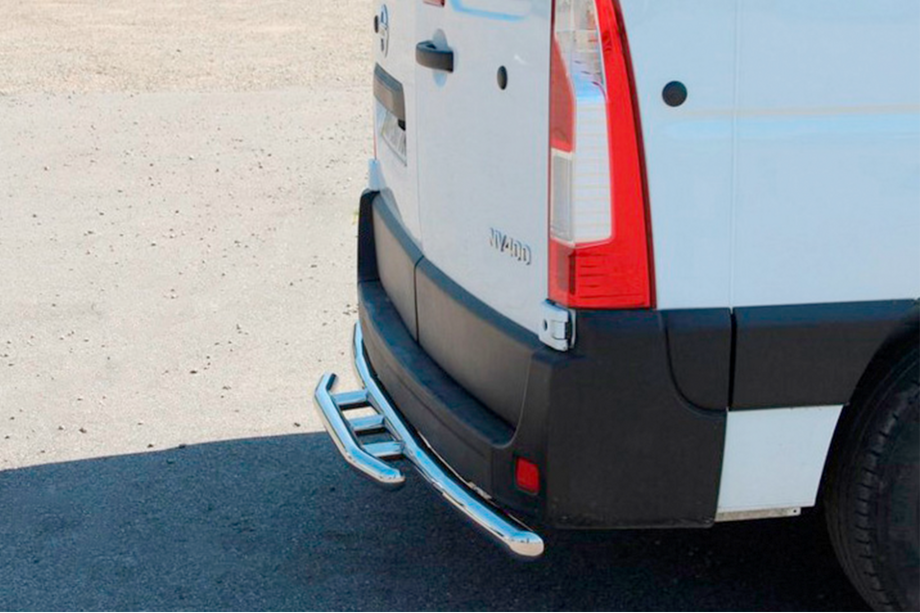 Renault Master 2011-2023 гг. Задняя дуга AK011 (нержавейка) Image
