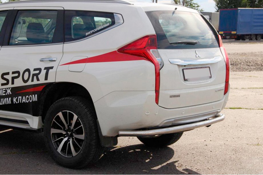 Mitsubishi Pajero Sport 2015- гг. Задняя Защита AK005 (Нержавейка) Фото 1