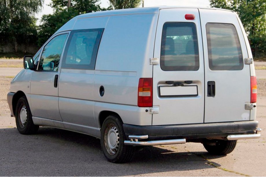 Peugeot Expert 1995-2007 гг. Задние двойные уголки AK003-двойные (нерж сталь) Фото 2