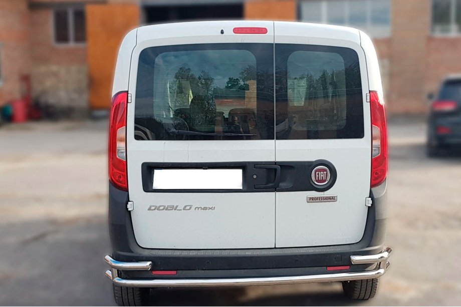 Fiat Doblo II 2010-2022 гг. Задняя дуга AK005/2-Двойная (нерж. сталь) Фото 2
