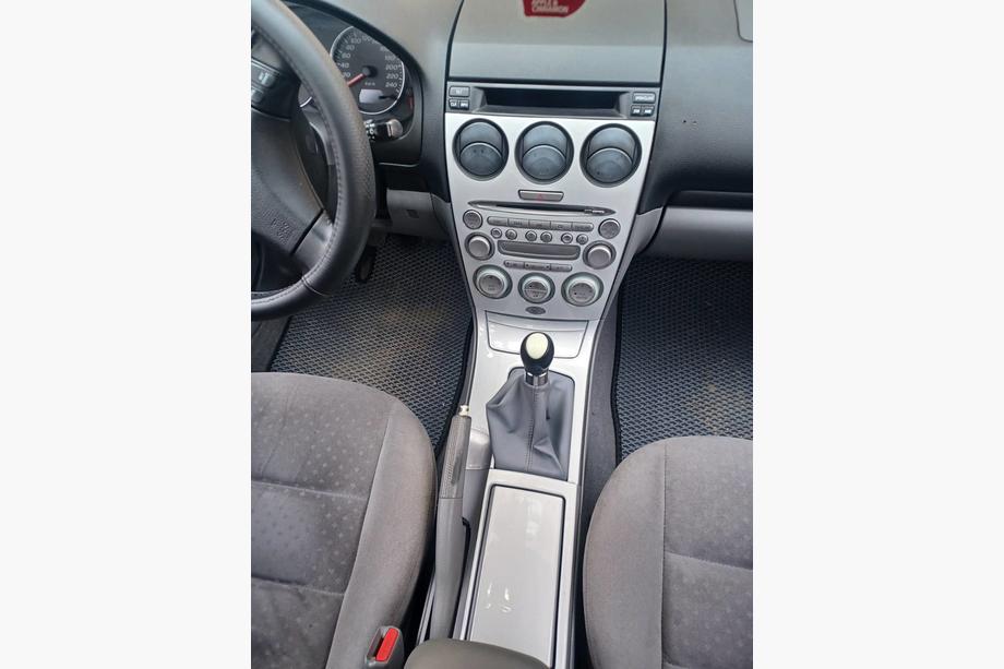 Mazda 6 2003-2008 гг. Накладки на Панель Приборов Карбон Фото 5