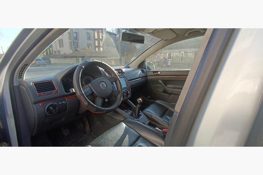 Volkswagen Jetta 2006-2011 гг. Накладки на Панель Приборов Карбон Фото 8