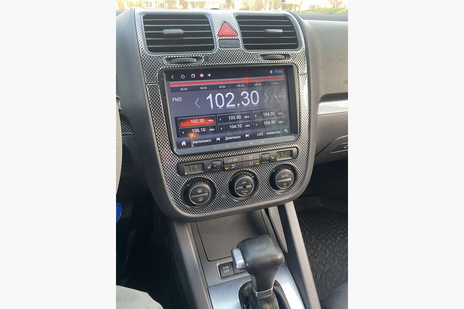 Volkswagen Golf 5 2003-2009 гг. Накладки на Панель Приборов Титан Фото 2