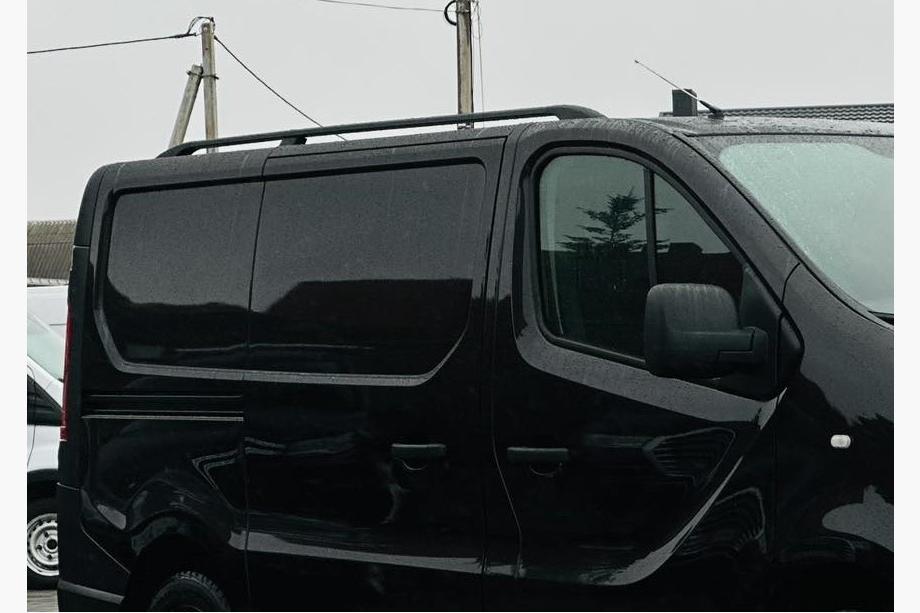 Renault Trafic 2015- гг. Черные рейлинги Длинные, пластиковые ножки Фото 5