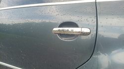 Skoda Superb 2001-2009 гг. Хромированные накладки на ручки с отверстиями (4 шт, нержавейка) фото 5