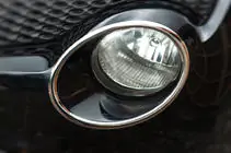 Nissan Juke 2010-2019 гг. Хромированные накладки на передние фары (2 шт., нерж. сталь) фото 2