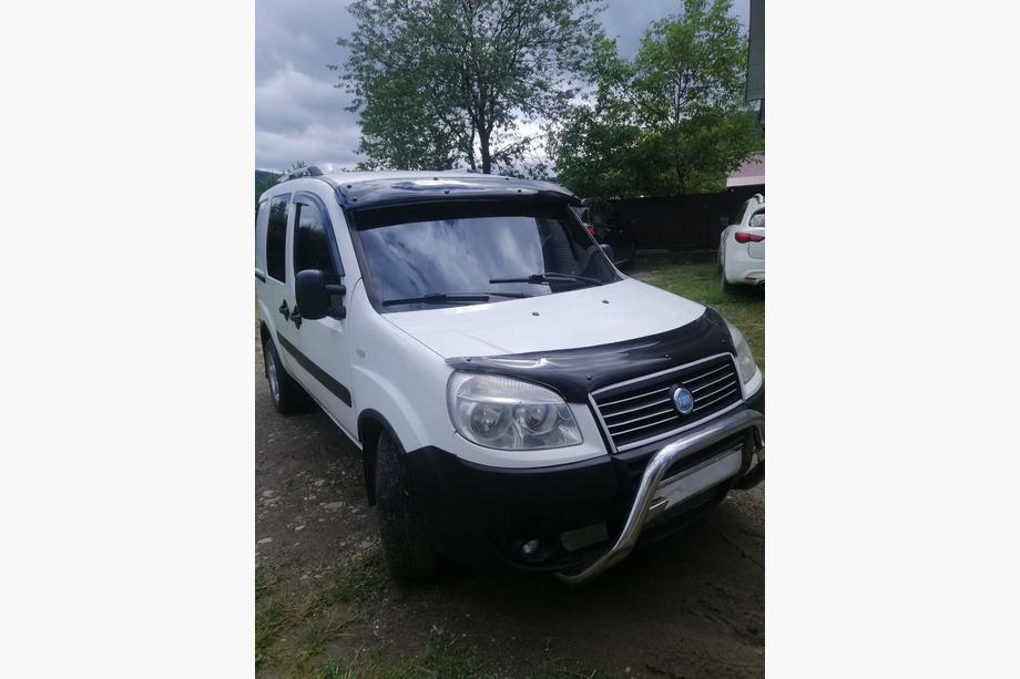 Fiat Doblo I 2005-2010 гг. Козырек на лобовое стекло (черный глянец, 5мм) Фото 9