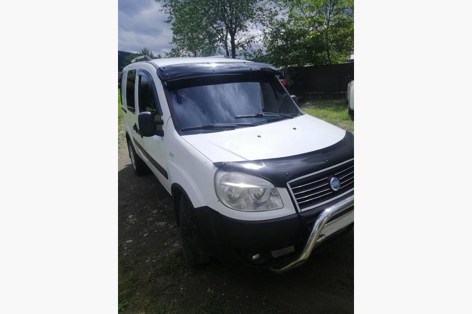 Fiat Doblo I 2005-2010 гг. Козырек на лобовое стекло (черный глянец, 5мм) Фото 10
