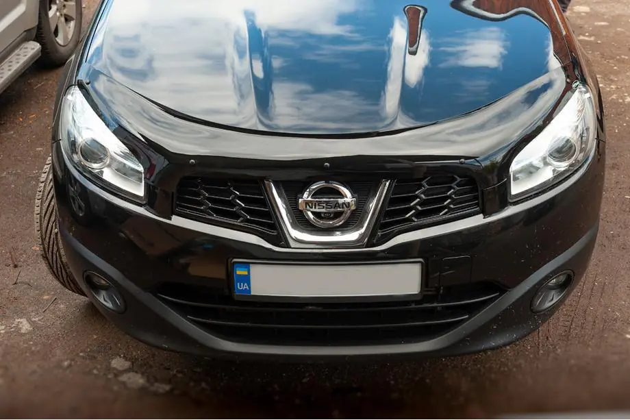 Nissan Qashqai 2010-2014 гг. Дефлектор капота (EuroCap)