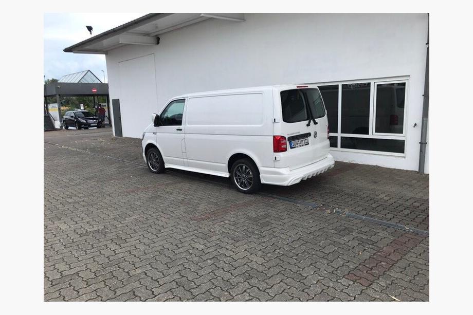 Volkswagen T6 2015-2024 гг. Накладка на задний бампер AMG-style (грунт под покраску) Фото 6