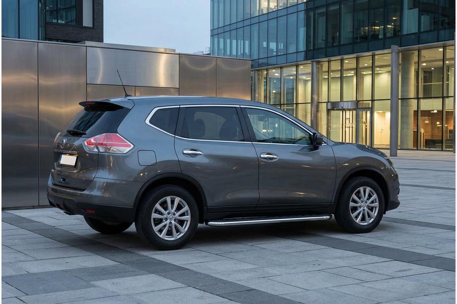 Nissan X-trail T32/Rogue 2014-2021 гг. Боковые Подножки Maydos V1 (2 шт., Алюминий и Нержавейка) Фото 1
