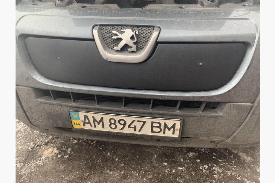 Peugeot Boxer 2006-2025 гг. Зимняя решетка (2006-2014) Матовый Фото 2