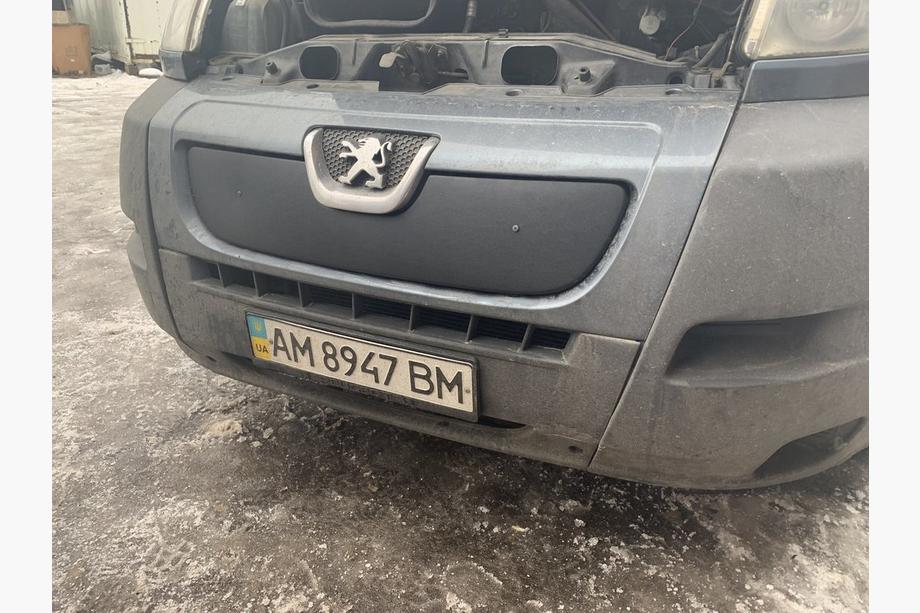 Peugeot Boxer 2006-2025 гг. Зимняя решетка (2006-2014) Матовый Фото 3